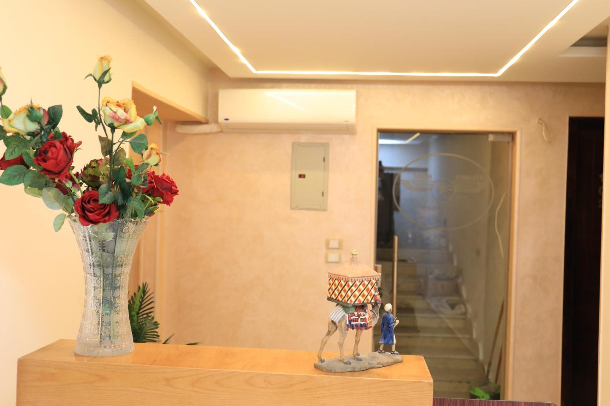 Pyramids Heart Hotel Kafret el-Gabal Extérieur photo